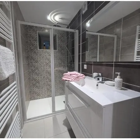 O'bocolecha Nyaraló